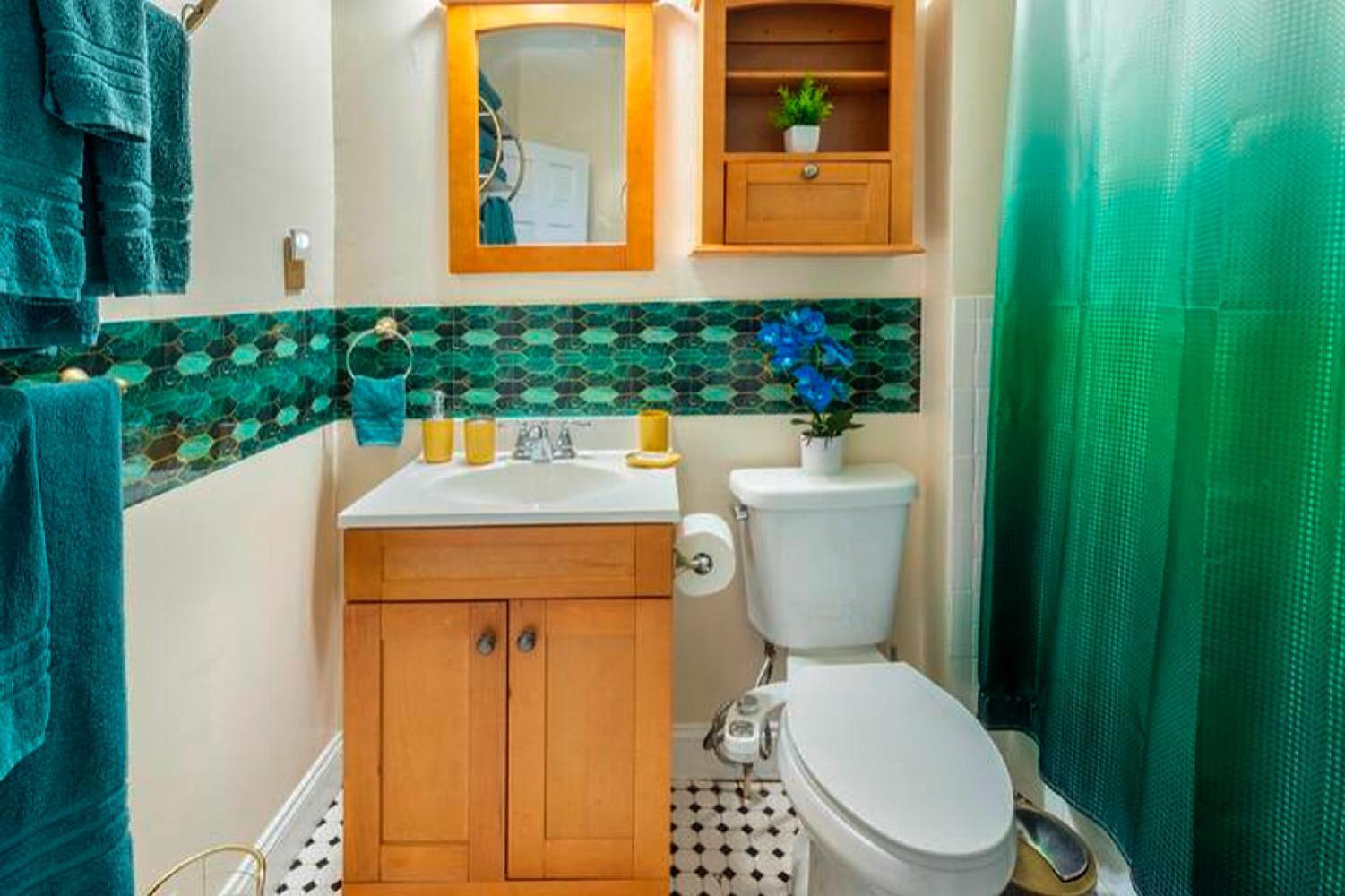 The Tremont Emerald - By Christmas Story House - Historic Charm & Modern Comfort Near Downtown With Parking, 300Mb Wifi & Self Check-In Cleveland Exterior photo