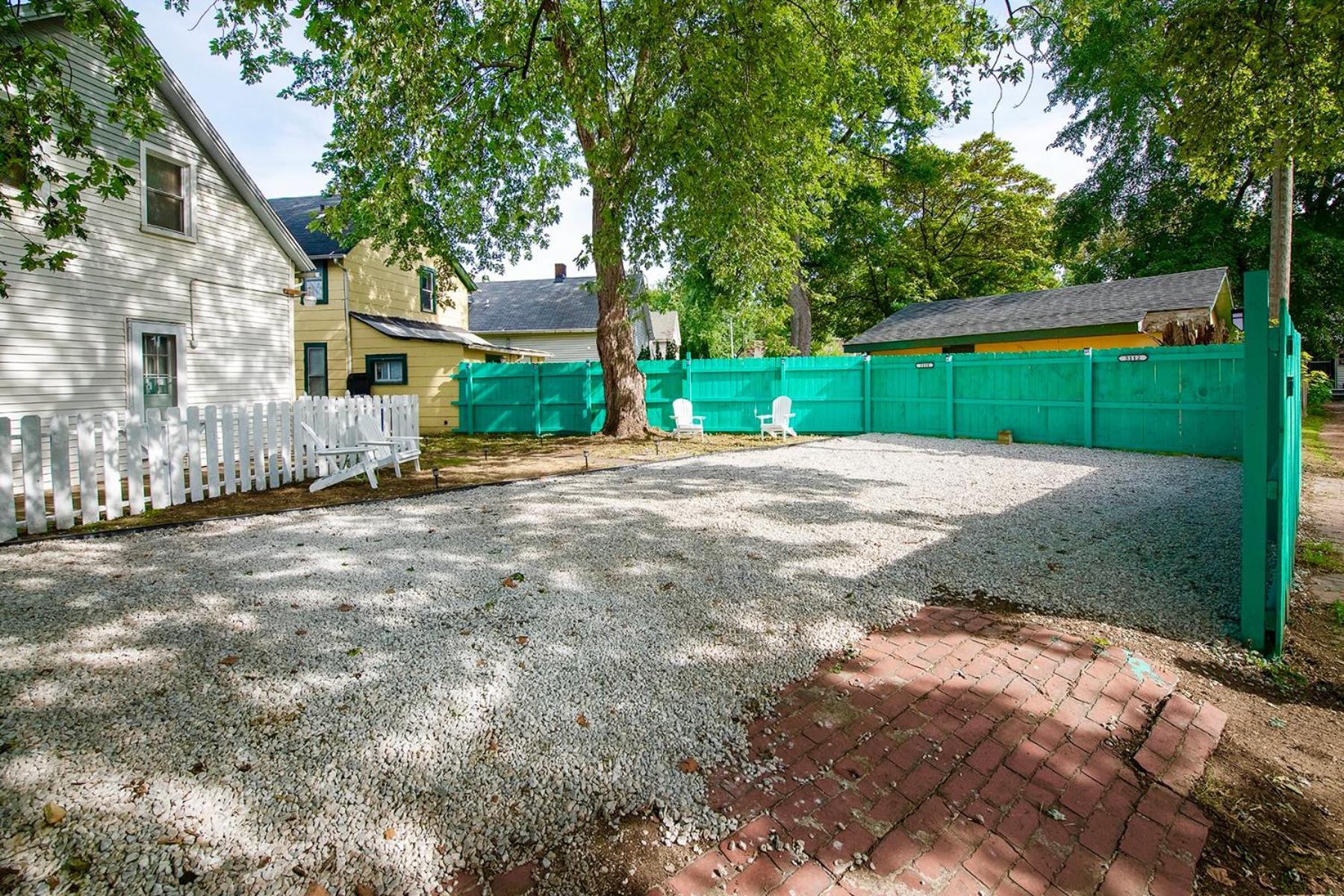 The Tremont Emerald - By Christmas Story House - Historic Charm & Modern Comfort Near Downtown With Parking, 300Mb Wifi & Self Check-In Cleveland Exterior photo